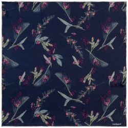 PS2102085899 Cacharel. Платок Iris Silk, темно-синий