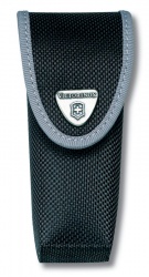 GR1711131761 Victorinox Аксессуары. Чехол на ремень VICTORINOX для ножей 111 мм 2-4 уровня, с отделением под фонарь, нейлоновый, чёрный
