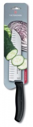 GS1840611116 Victorinox SwissClassic. Нож сантоку VICTORINOX SwissClassic, рифлёное лезвие 17 см, чёрный, в картонном блистере