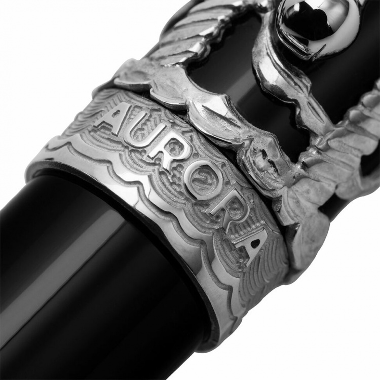 Перьевая ручка Aurora Venezia black CT, перо - М , в подарочной коробке