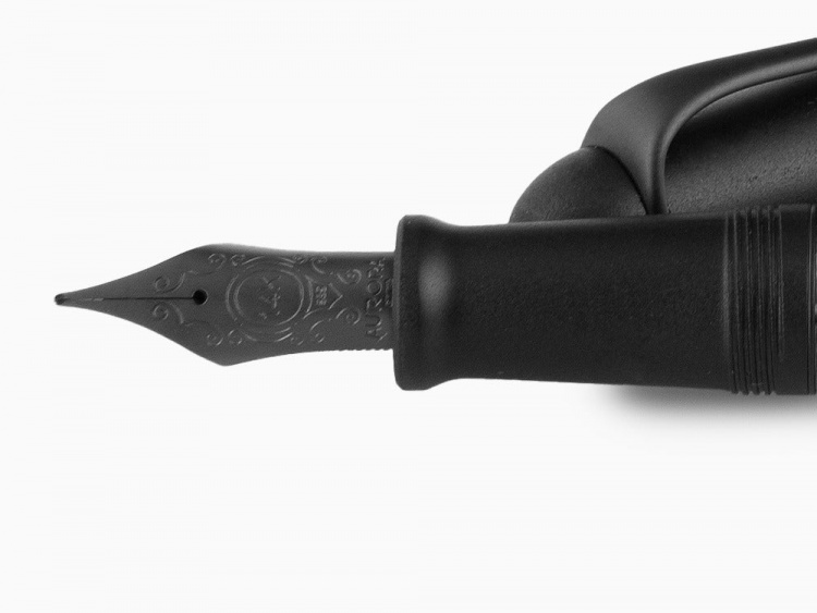 Перьевая ручка Aurora 88 Resina Unica Nera, перо - M, в подарочной коробке