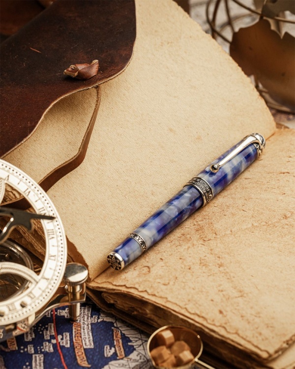 Перьевая ручка Aurora Mappe Antiche Tolomeo CT, перо - F, в подарочной коробке