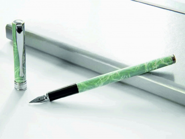 Перьевая ручка Aurora Magellano Lacca Ice CT, перо - M, в подарочной коробке