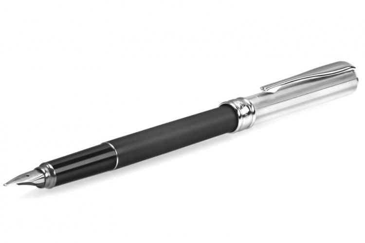 Перьевая ручка Aurora Magellano Black / Silver CT, перо M, в подарочной коробке