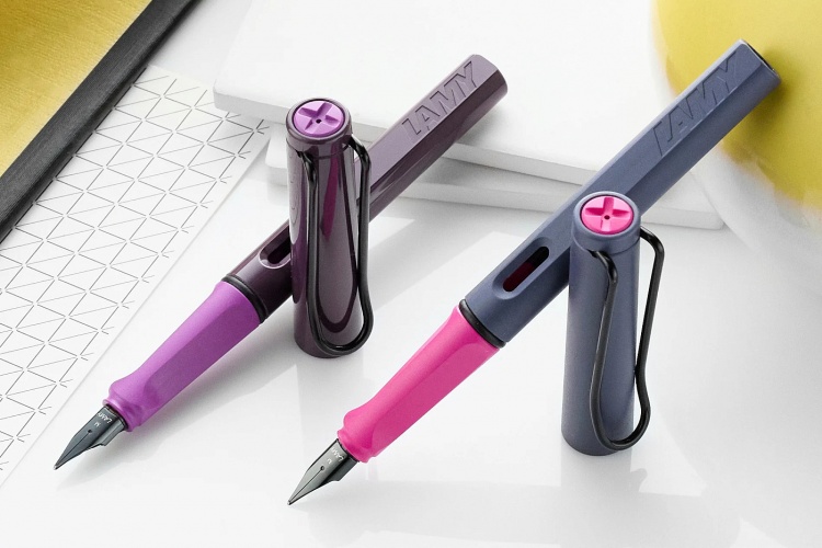 Ручка Lamy перьевая 0D7 safari, Pink cliff, перо F