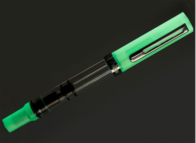 Перьевая ручка TWSBI ECO Glow зеленый, перо: F