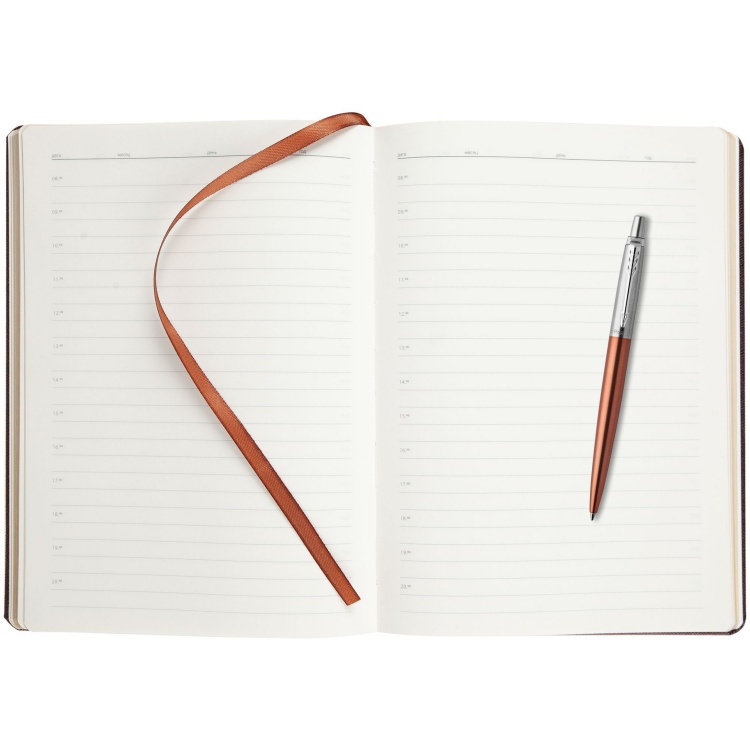Подарочный набор: Шариковая ручка Parker Jotter Essential, Chelsea Orange CT и Ежедневник недатированный, коричневый