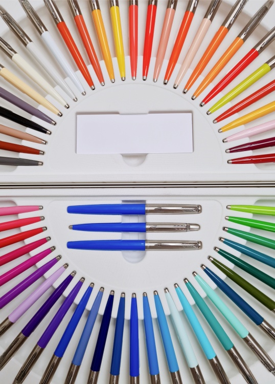 Лимитированный юбилейный набор Parker Jotter Pantone 54, чемодан с 54-ю шт. ручек