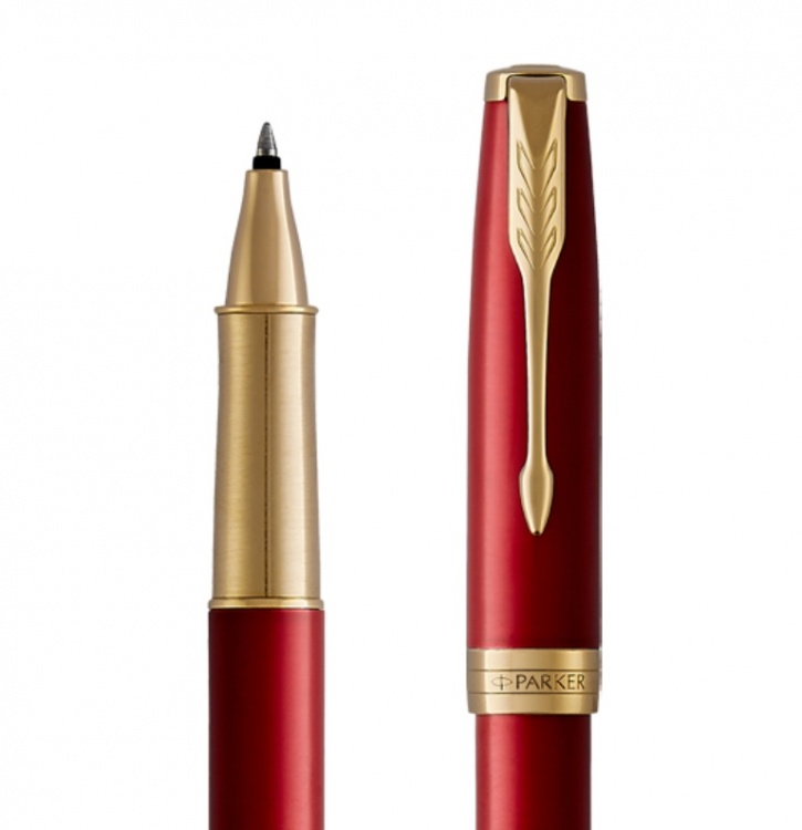 Ручка роллер Parker Sonnet  Lacquer Intense Red GT, стержень: F, цвет чернил: black, в подарочной упаковке