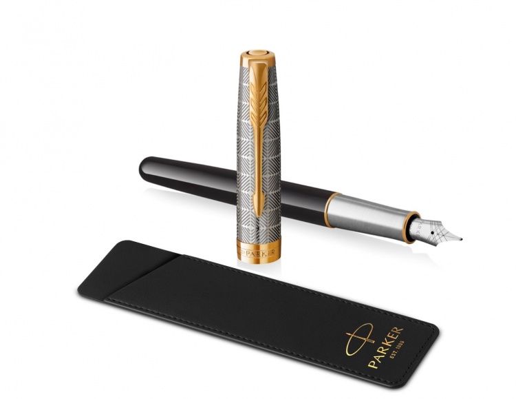 Перьевая ручка  и чехол из кожи Parker Sonnet Premium Refresh BLACK GT, перо 18K, перо: F, цвет чернил black, в подарочной упаковке