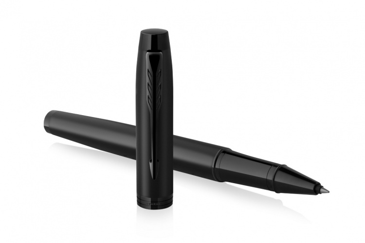 Ручка-роллер Parker  IM Achromatic, Black BT, стержень: F, цвет чернил: black, в подарочной упаковке.