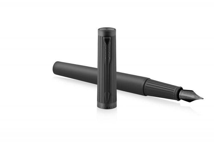 Перьевая ручка Parker "Ingenuity Black BT" перо: F, цвет чернил: blue/black, в подарочной упаковке.