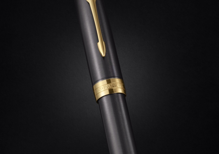 Ручка-роллер Parker Sonnet Core Gray GT, стержень: F, цвет чернил: black, в подарочной упаковке