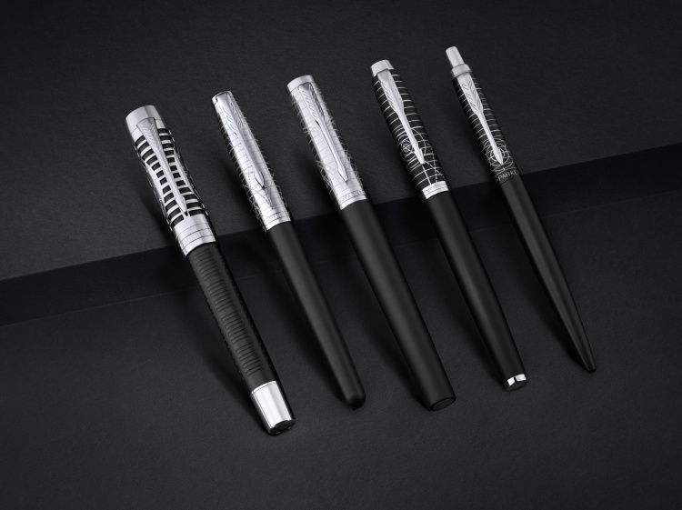 Ручка шариковая  Parker "Jotter XL Legacy of Flight Matte Black CT" синяя, 1,0мм, подар. упаковка