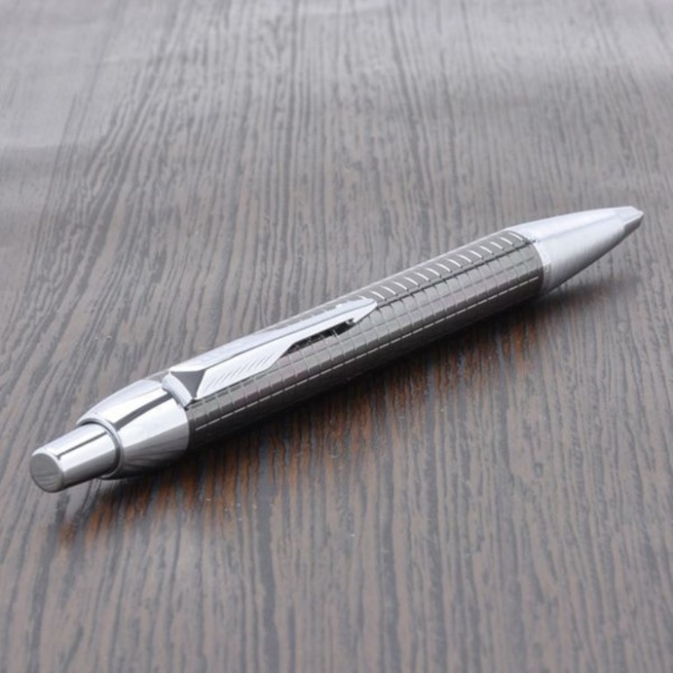 Шариковая ручка Parker IM Premium, K222, цвет: Dark Grey (Gun Metal), стержень: Мblue, (гравировка "пушечная сталь"))