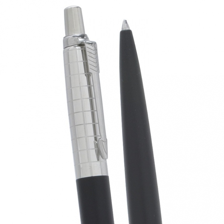Шариковая ручка Parker Jotter Premium K172, цвет: Satin Black SS Chiseled , стержень: Mblue