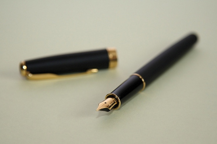 Перьевая ручка Parker Sonnet F130 Black GT, перо: М, цвет чернил: Black, в подарочной упаковке