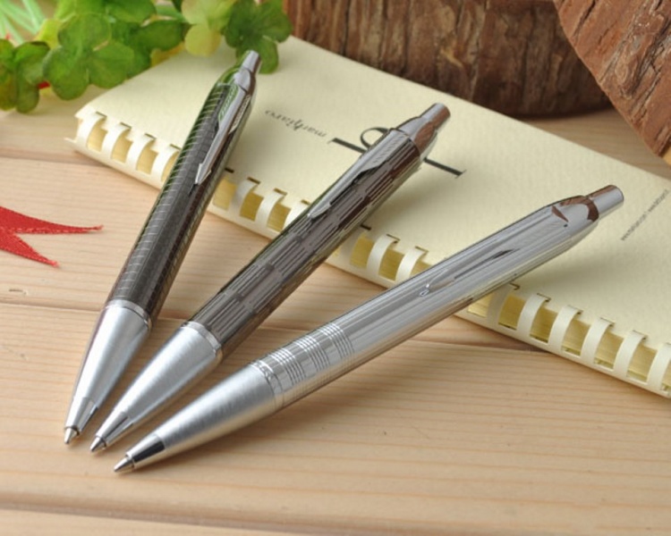 Шариковая ручка Parker IM Premium, K222 ,цвет: Twin Chiselled, стержень: Мblue, ("точечная" гравировка)