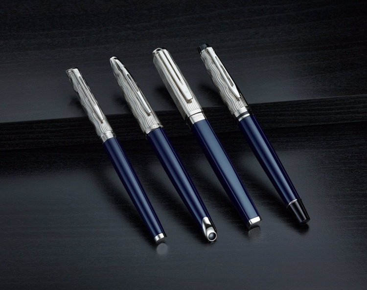 Перьевая ручка Waterman "Exception SE Deluxe Blue CT" синяя, перо:M , в подарочной упаковке.