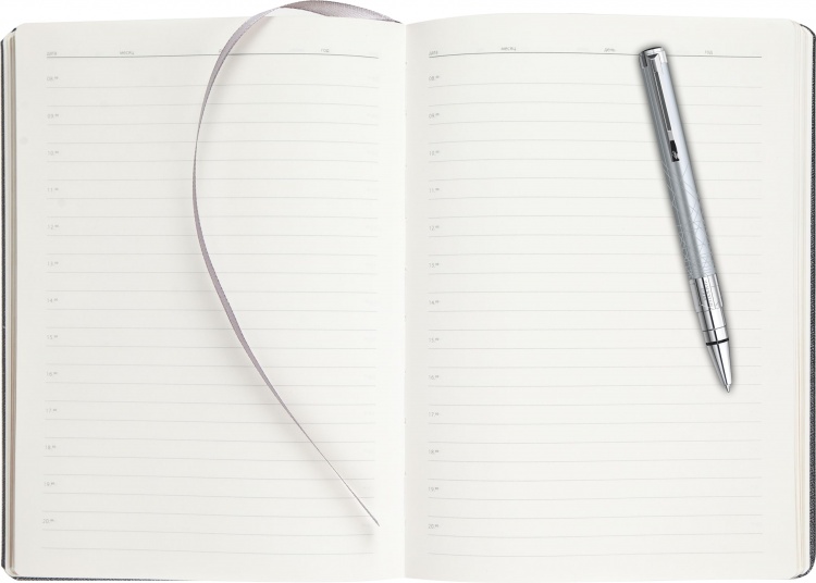 Подарочный набор:Шариковая ручка Waterman Perspective Silver CT и Ежедневник Brand недатированный черный