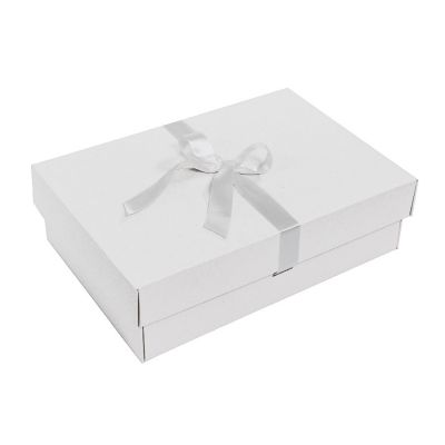 HG184061321 Коробка подарочная, микрогофрокартон белый, с лентой белой атласной