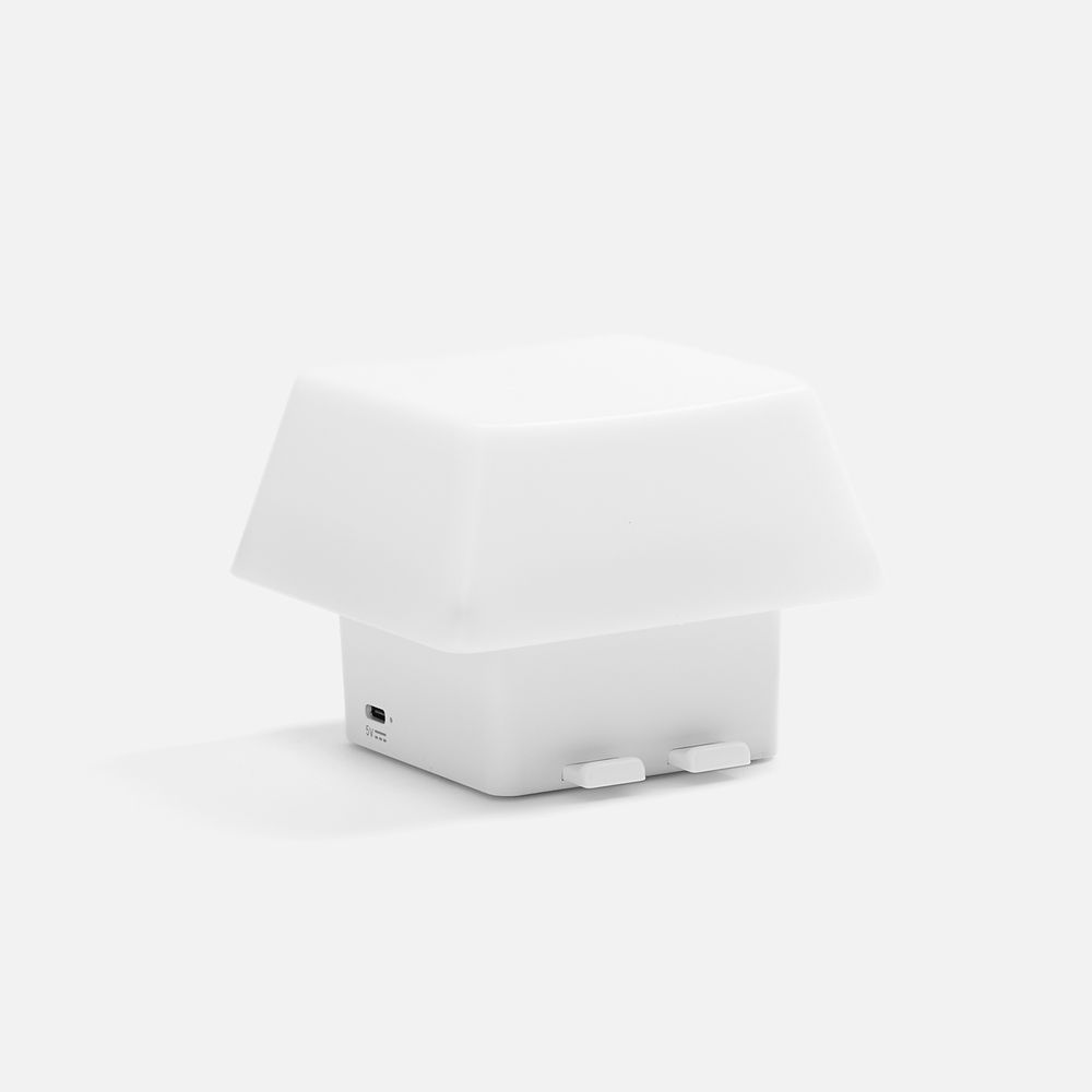 PS1710254890 Molti. Светильник с подставкой для смартфона Knoppi, белый