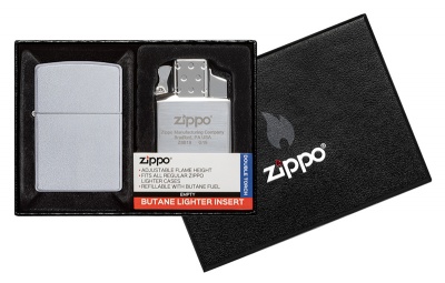 GR220119079 Zippo Классическая. Набор ZIPPO: зажигалка 205 с покрытием Satin Chrome™ и газовый вставной блок с двойным пламенем
