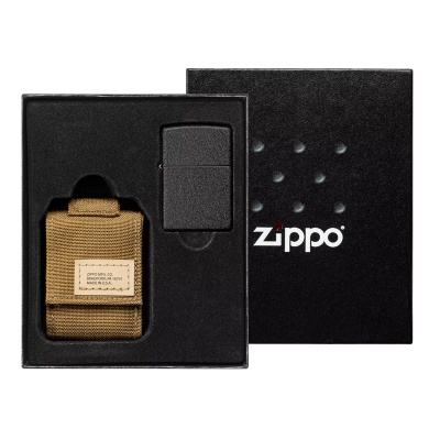 GR220119049 Zippo Классическая. Набор ZIPPO: чёрная зажигалка Black Crackle® и коричневый нейлоновый чехол, в подарочной коробке