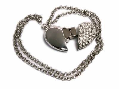 OA2102093622 USB-флешка на 32 Гб в виде Сердца  с кристаллами, серебро