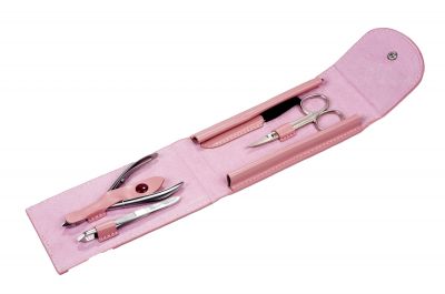 GS184061816 GD. Маникюрный набор GD, 4 пр. Футляр: натур.кожа, цвет нежно-розовый