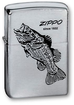 GR171113359 Zippo Зажигалки шиpокие. Зажигалка ZIPPO Black Bass, с покрытием Brushed Chrome, латунь/сталь, серебристая, 38x13x57 мм