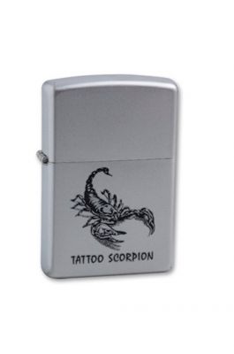 GR171113623 Zippo Зажигалки шиpокие. Зажигалка ZIPPO Tattoo Scorpion, с покрытием Satin Chrome™, латунь/сталь, серебристая, 38x13x57 мм